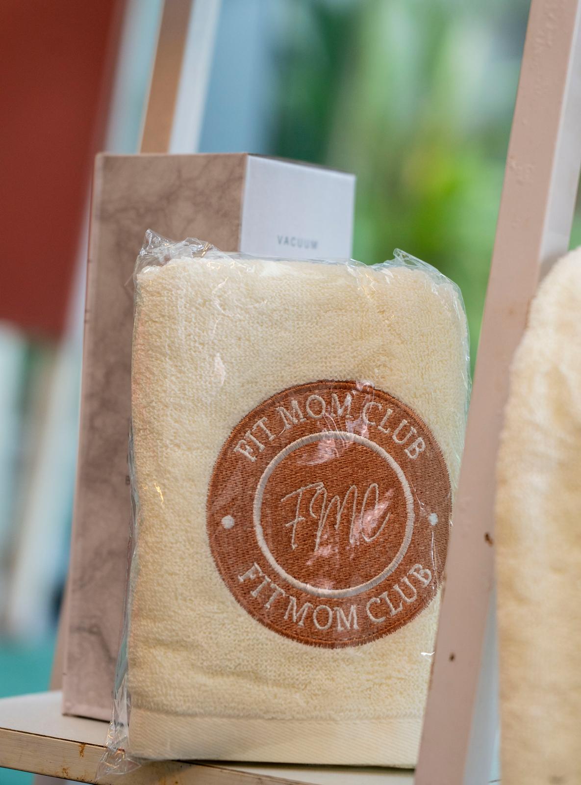 Serviette Fit Mom Club